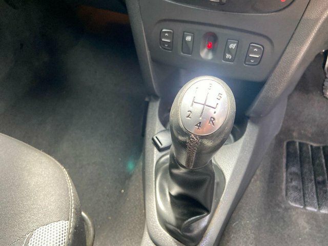 Dacia Sandero Stepway Hatchback 0.9 Tce Ambiance Euro 6 Ss 2017 White #12