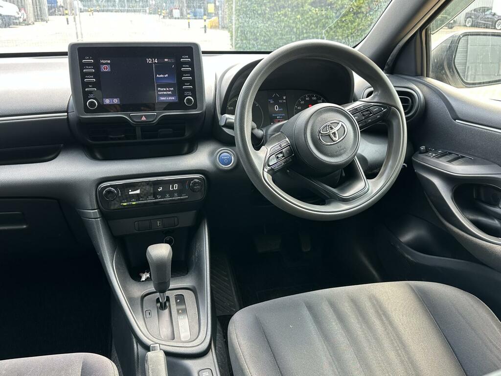 Toyota Yaris 1.5 Vvt-h Y20 Bi-tone E-cvt Euro 6 Ss Blue #20