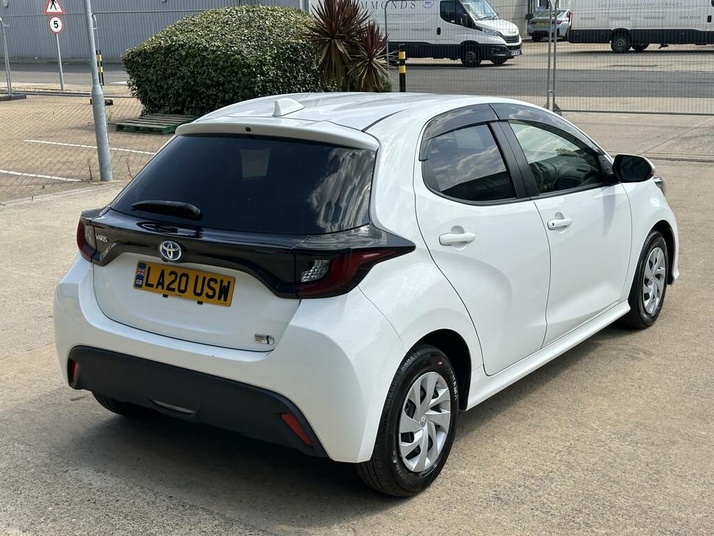 Toyota Yaris Hatchback 2020 - LA20USW White #3
