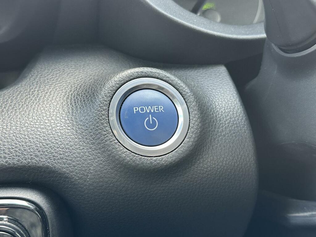 Toyota Yaris 1.5 Vvt-h Y20 Bi-tone E-cvt Euro 6 Ss Blue #24