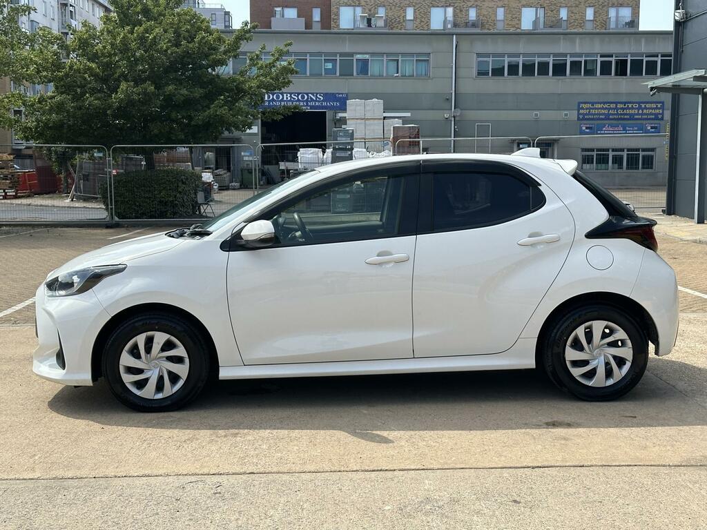 Toyota Yaris 1.5 Vvt-h Y20 Bi-tone E-cvt Euro 6 Ss Blue #14