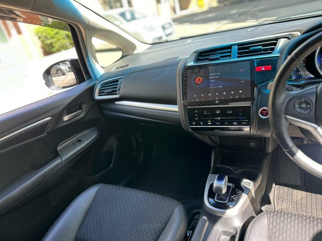 Honda Fit 1.5 Hybrid Black #4