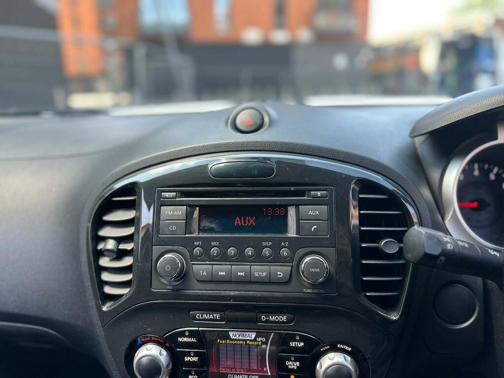 Nissan Juke Acenta White #5