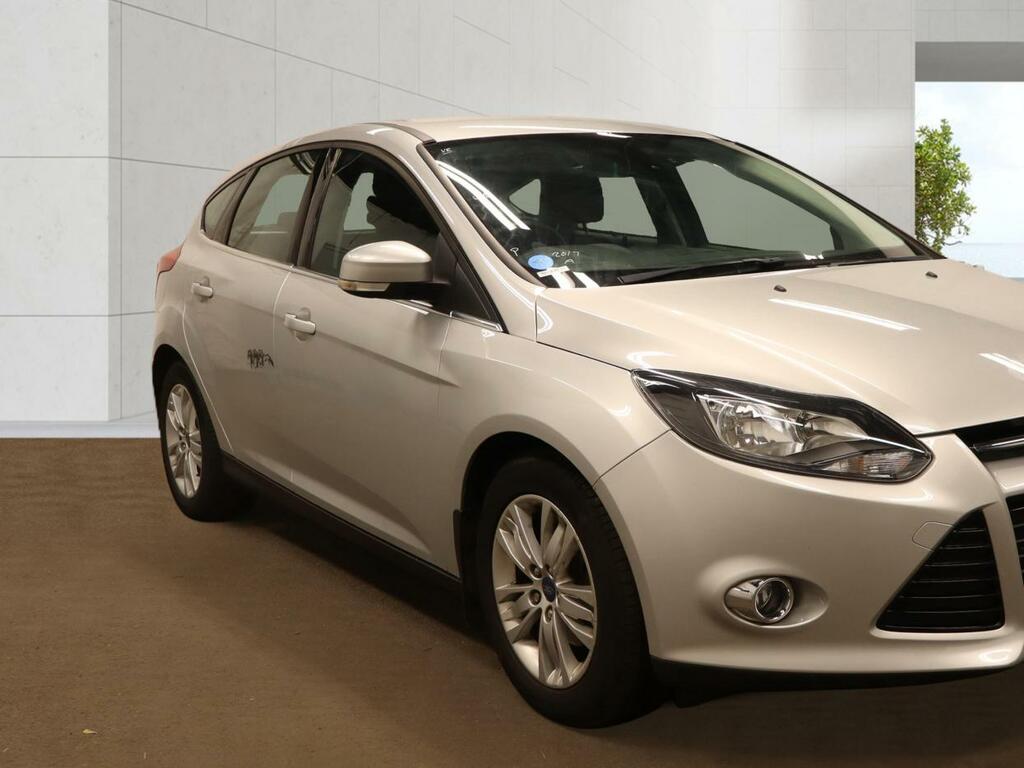 Ford Focus Zetec Red #1