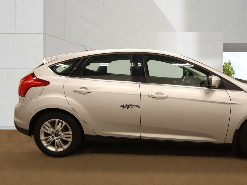 Ford Focus Zetec Red #3