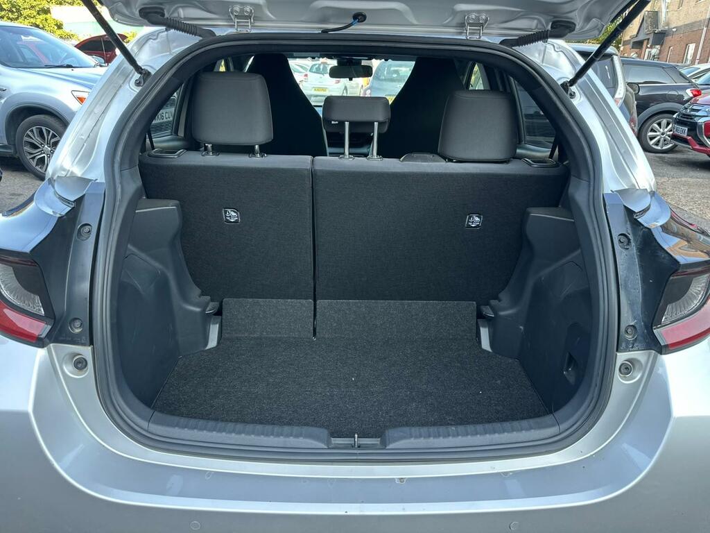 Toyota Yaris Icon Grey #13