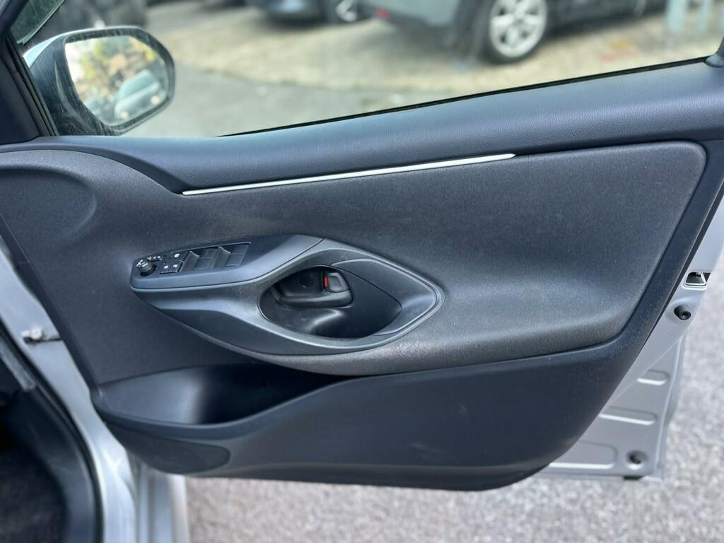Toyota Yaris Icon Grey #7