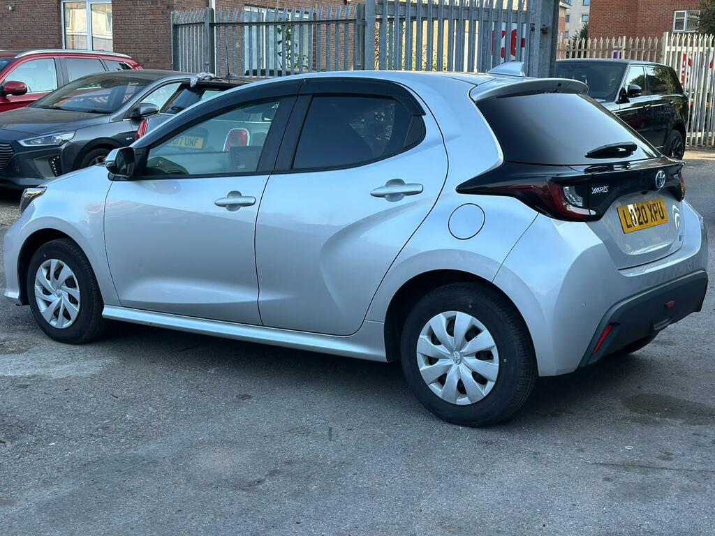 Toyota Yaris Excel Silver #3