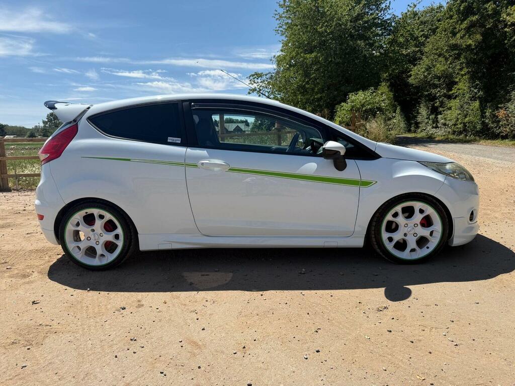 Ford Fiesta 1.6 S1600 White #5