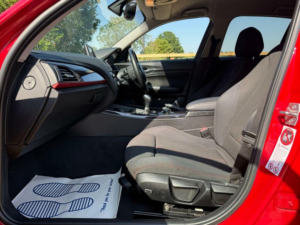 BMW 1 Series 116D Efficientdynamics 5-Door Black #23