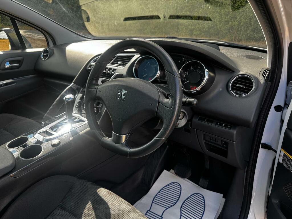Peugeot 3008 3008 Active E-hdi S-a White #18
