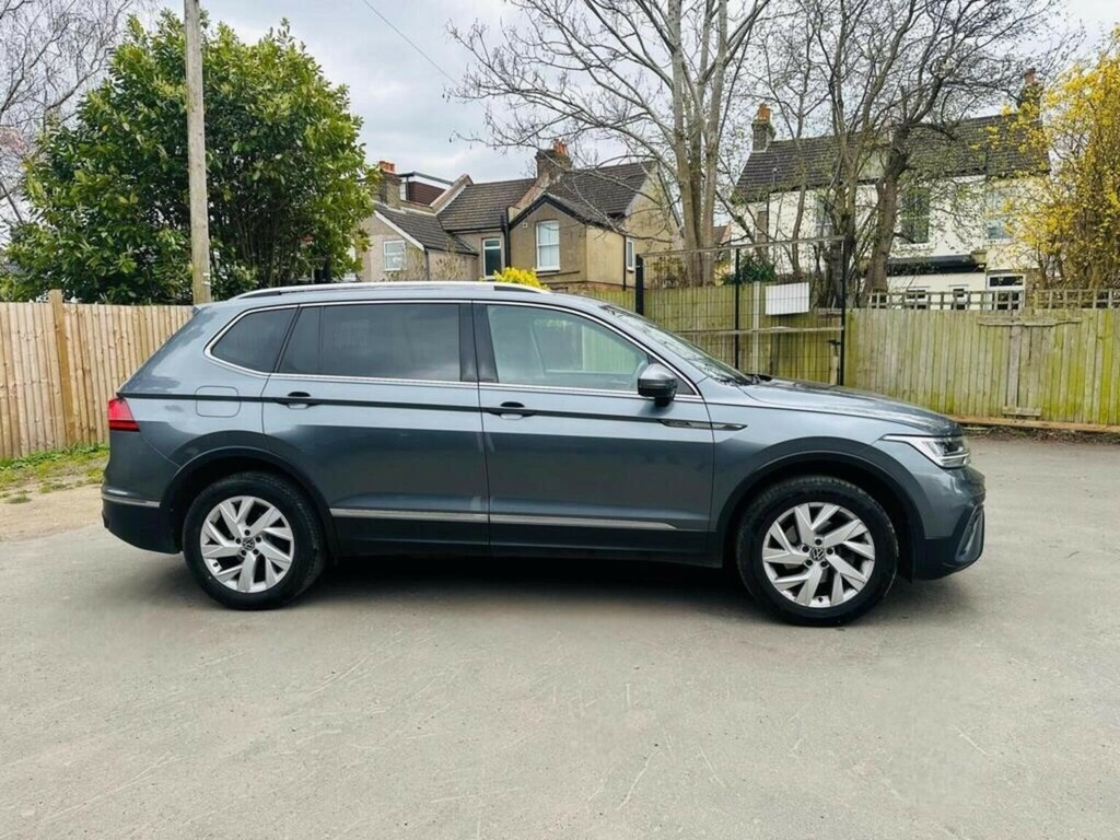 Volkswagen Tiguan Allspace Suv 1.5 Tsi Life Dsg Euro 6 Ss 202272 RJ72WJC Grey #4