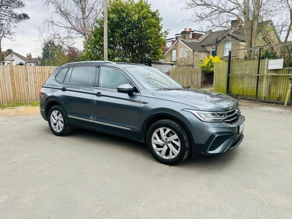 Volkswagen Tiguan Allspace Suv 1.5 Tsi Life Dsg Euro 6 Ss 202272 RJ72WJC Grey #3