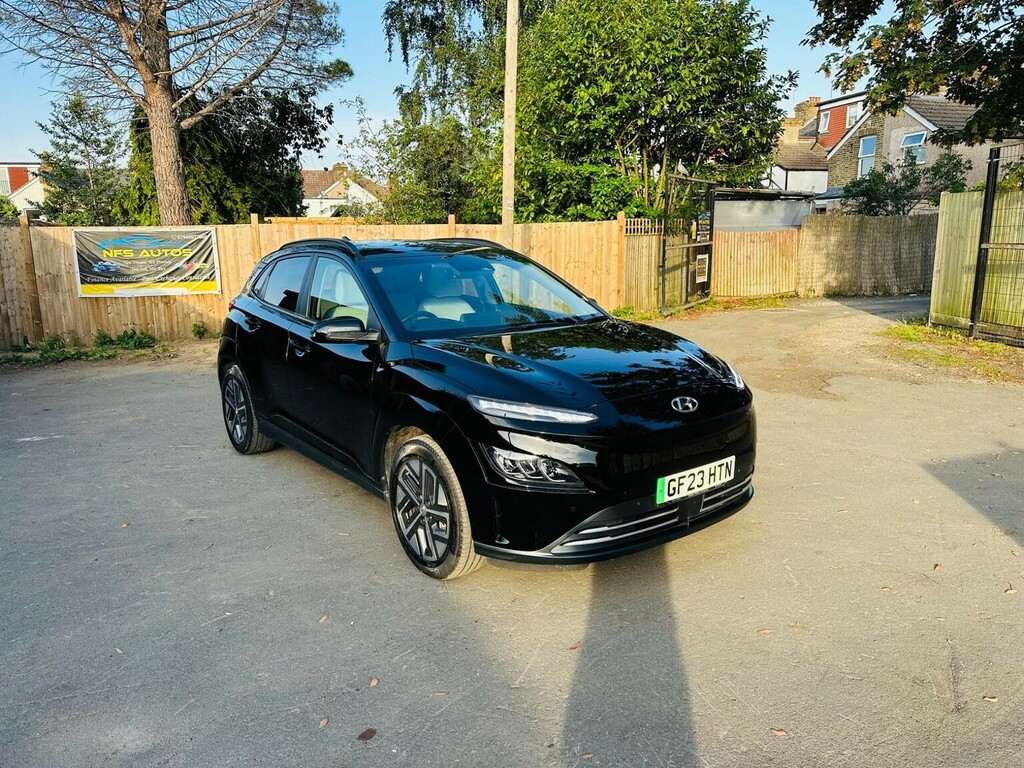 Hyundai Kona Suv 64Kwh Ultimate 10.5Kw Charger 2023 GF23HTN
