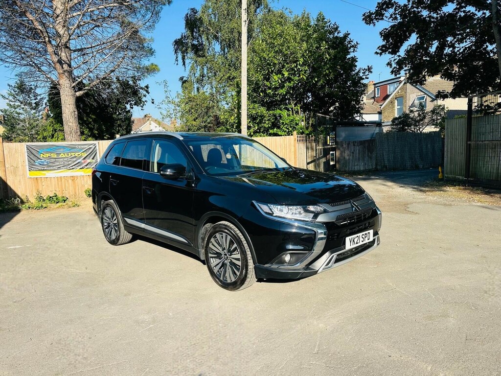 Mitsubishi Outlander Suv 2.0 Mivec Design Cvt 4Wd Euro 6 Ss 202 Black