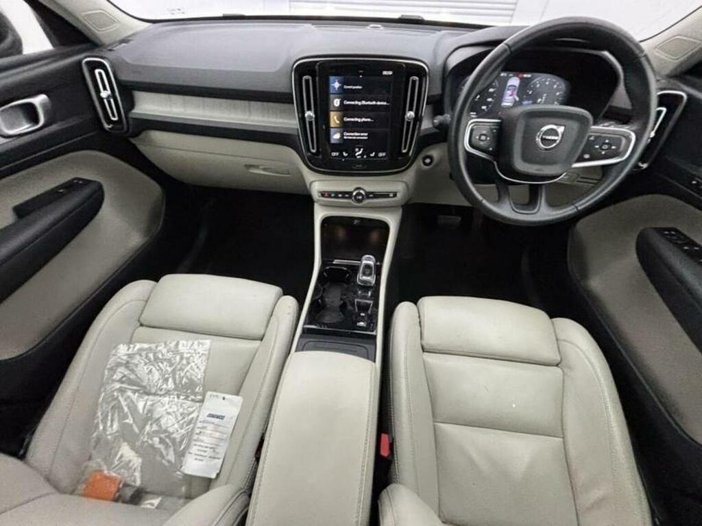Volvo XC40 1.5 T3 Inscription Pro Euro 6 Ss Black #4