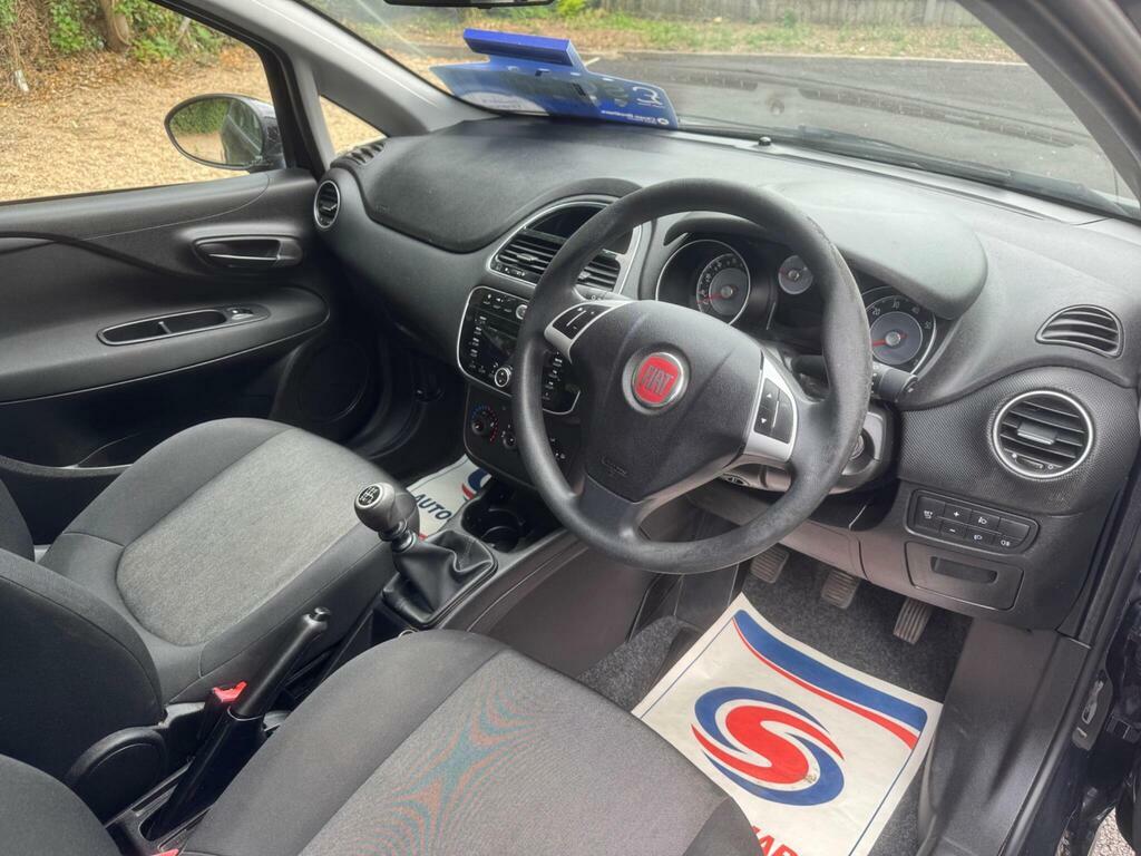 Fiat Punto Easy White #16