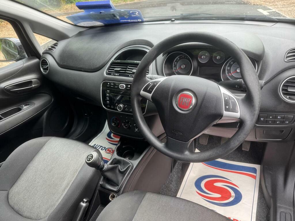 Fiat Punto Easy White #18