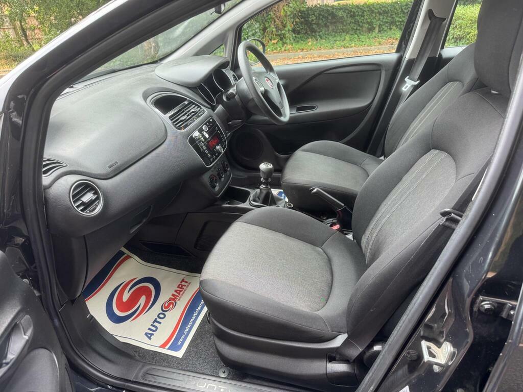 Fiat Punto Easy White #22