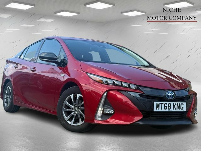 Toyota Prius+ Vvt 8.8Kwh Business Edition Red