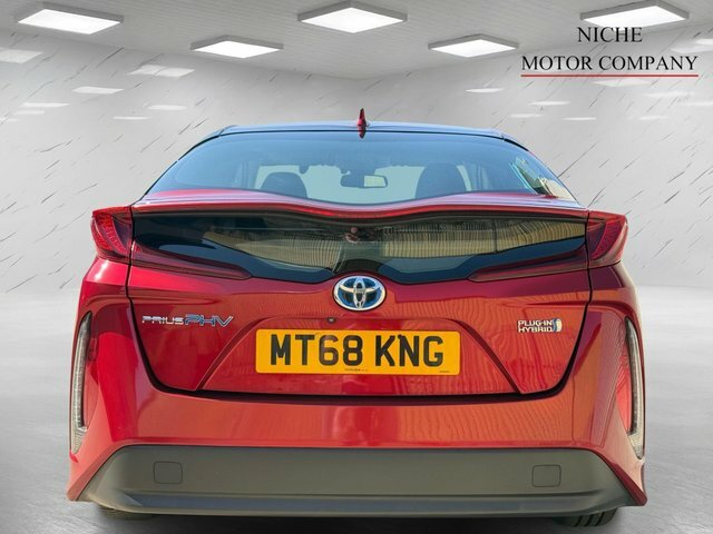 Toyota Prius+ Vvt 8.8Kwh Business Edition Red #4