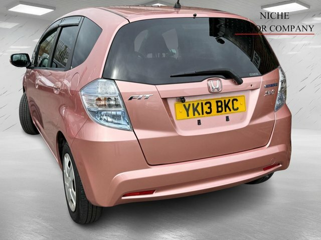 Honda Jazz Ima Hs Hatchback Pink #6
