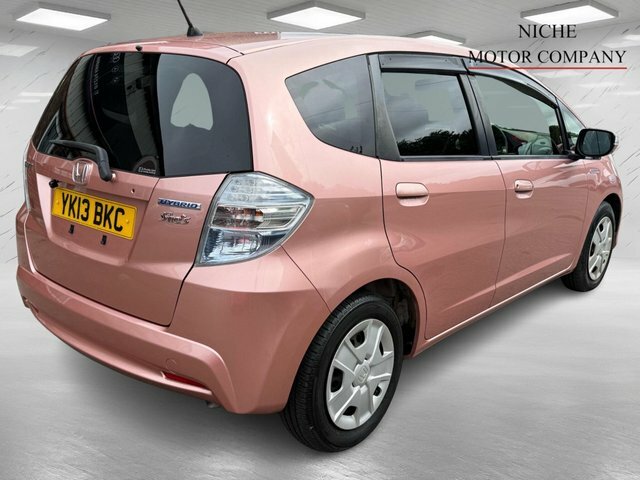 Honda Jazz Ima Hs Hatchback Pink #5