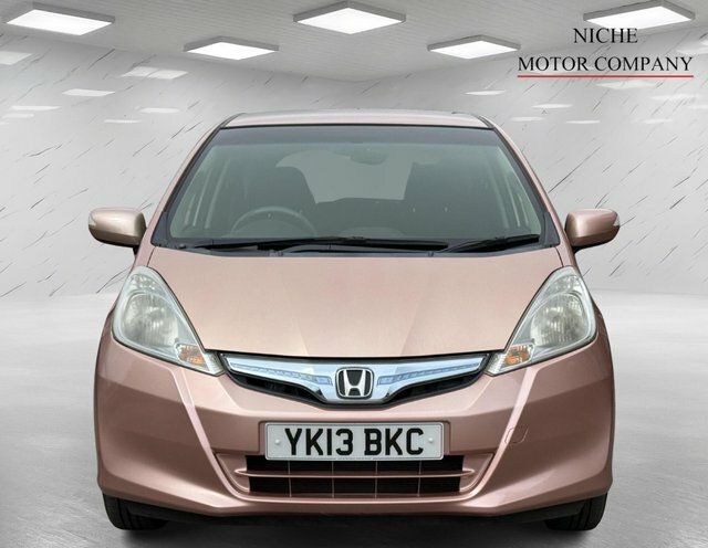Honda Jazz Ima Hs Hatchback Pink #2
