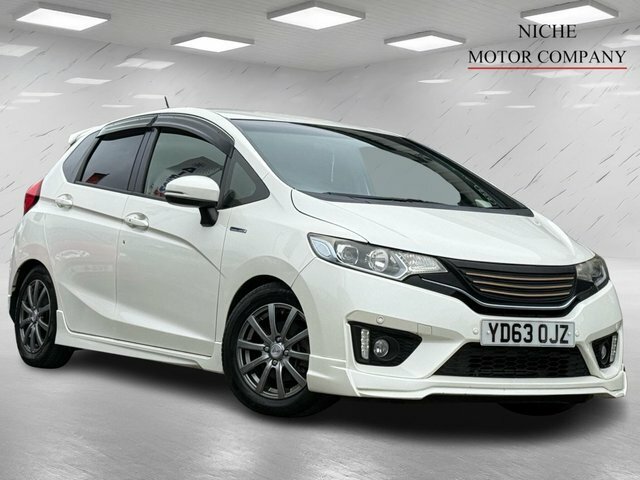 Honda Jazz H I-mmd Se Hatchback White