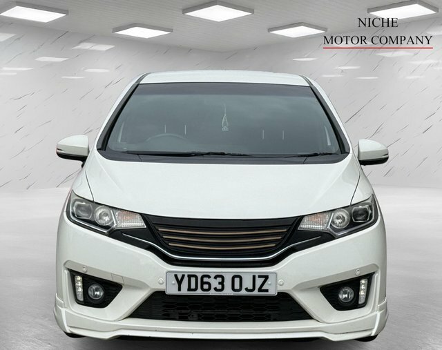 Honda Jazz H I-mmd Se Hatchback White #2
