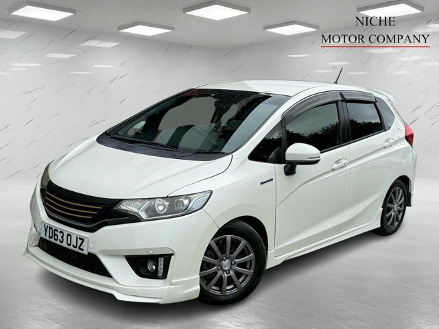 Honda Jazz H I-mmd Se Hatchback White #4