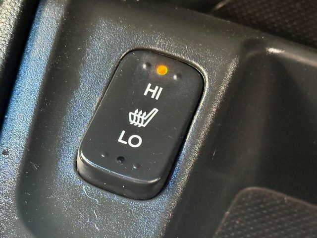 Honda Jazz 1.4 I-vtec Es Hatchback Cvt Euro 5 99 Black #35