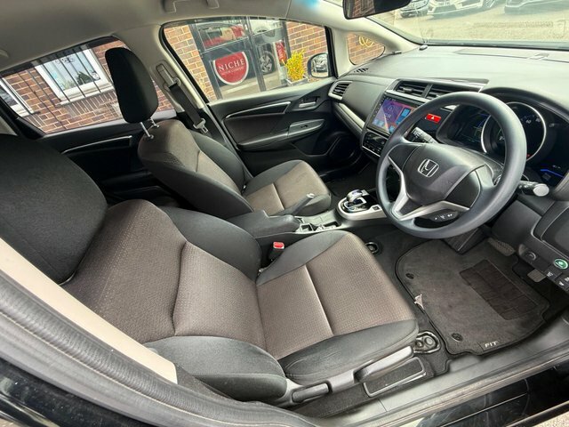Honda Jazz Honda Jazz 1.3H Ima Hs Hatchback Hybrid White #20