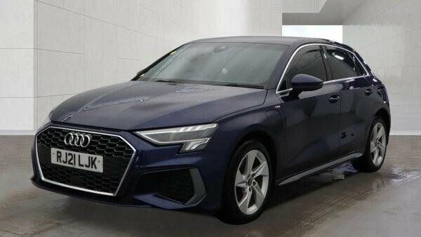 Audi A3 Tfsie 40 S Line RJ21LJK Blue #2