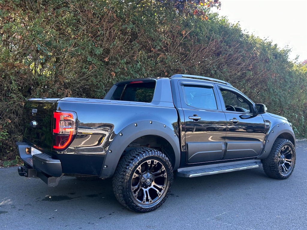 Ford Ranger Pick Up Double Cab Wildtrak 3.2 Ecoblue 213 Grey #40