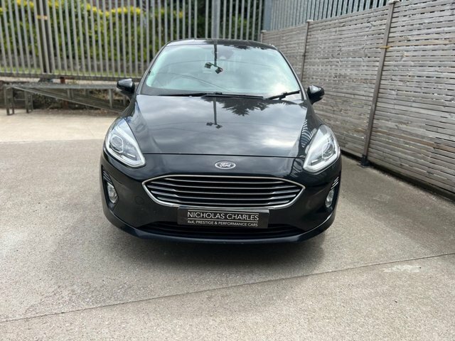 Ford Fiesta Hatchback Black #5