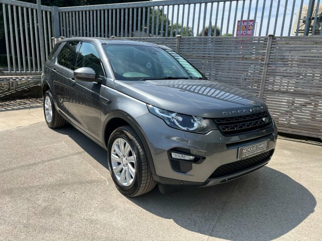 Land Rover Discovery Sport Suv RO15XNZ Grey #3