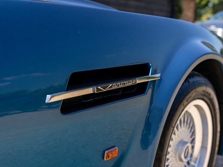 Aston Martin V8 X-pack Green #10