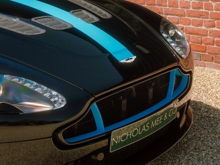Aston Martin Vantage Amr V8 Green #16