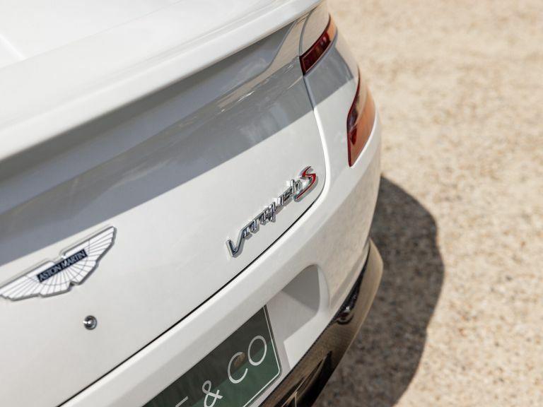 Aston Martin Vanquish S Silver #14