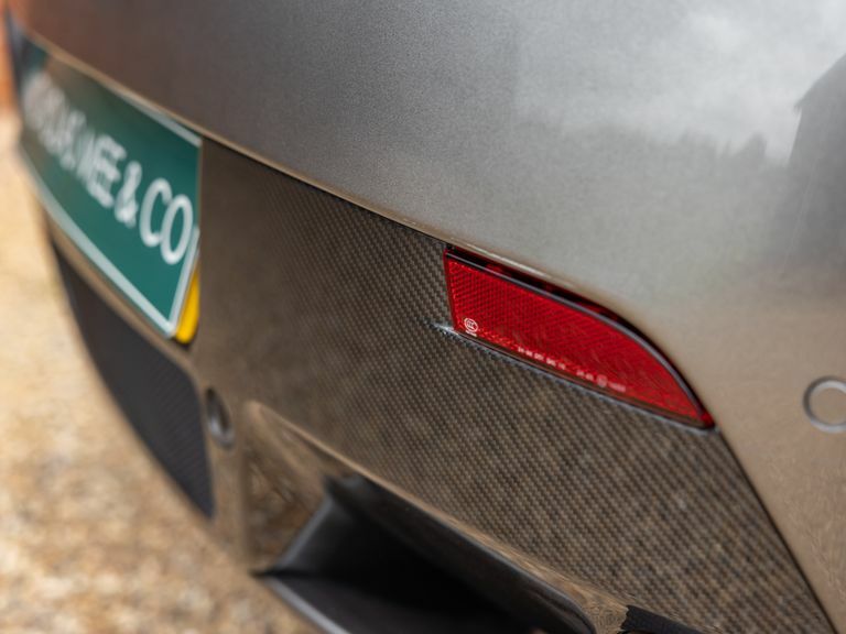 Aston Martin V8 Zf 8 Speed Silver #37