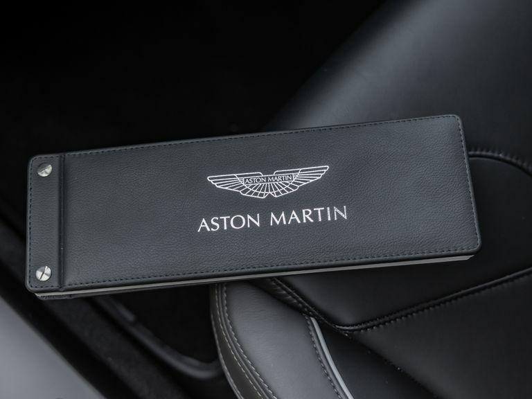 Aston Martin V8 Zf 8 Speed Silver #61