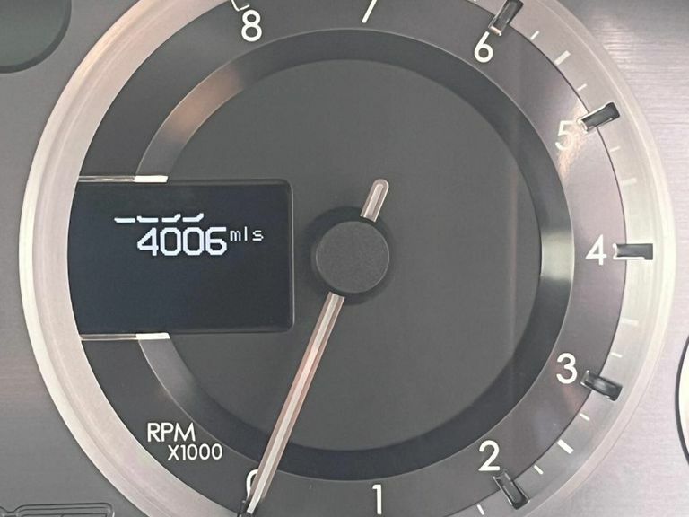 Aston Martin V8 Zf 8 Speed Silver #10