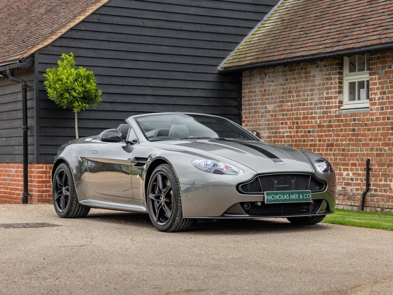 Aston Martin V8 Zf 8 Speed Silver #65