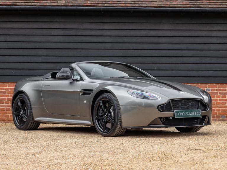 Aston Martin V8 Amr Roadster Silver