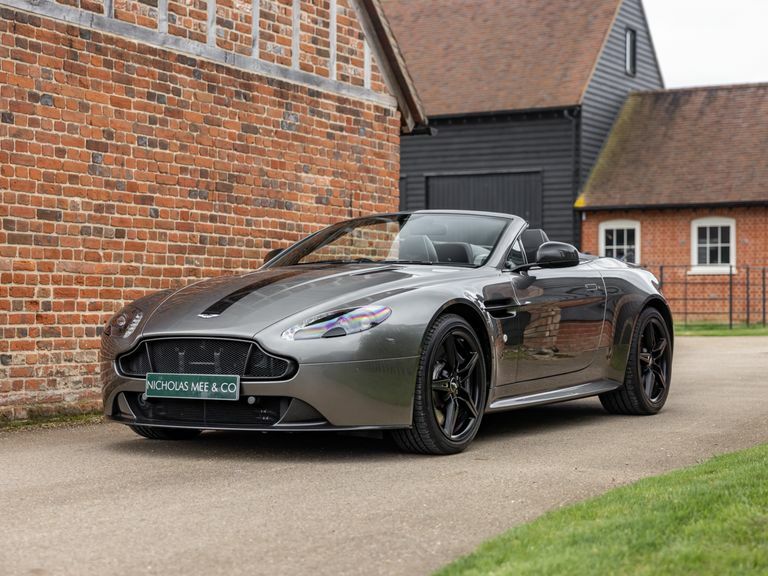 Aston Martin V8 Zf 8 Speed Silver #68