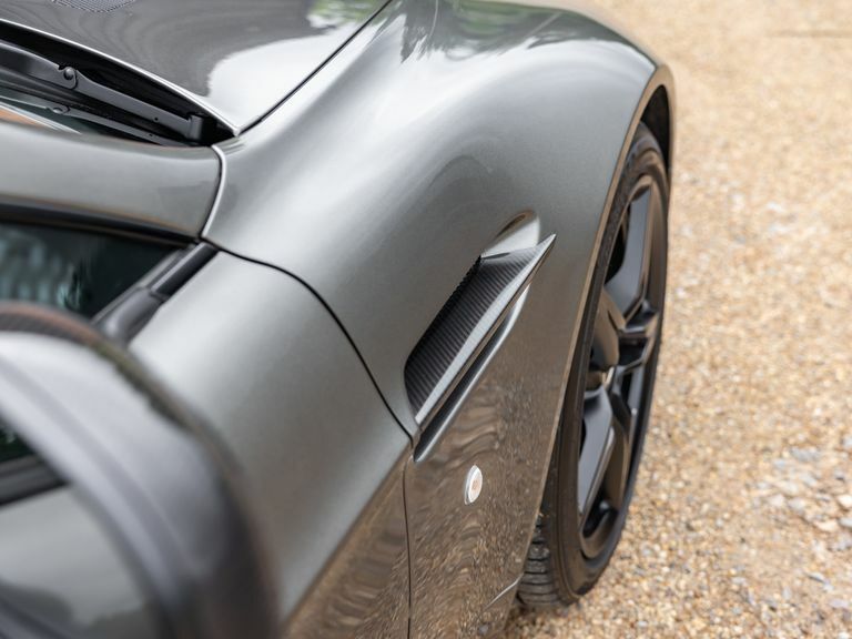 Aston Martin V8 Zf 8 Speed Silver #23