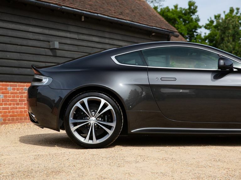 Aston Martin Vantage 6.0 V12 Euro 4 Blue #42