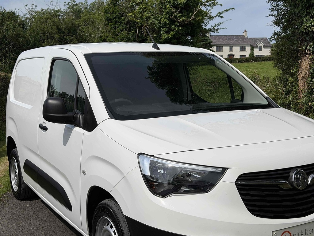 Vauxhall Combo Turbo D 2000 Dynamic YHZ5873 White #3