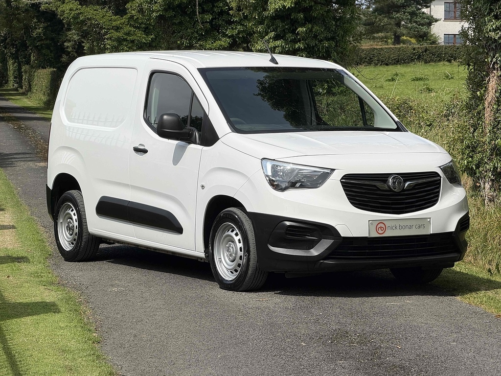 Vauxhall Combo Turbo D 2000 Dynamic YHZ5873 White #2